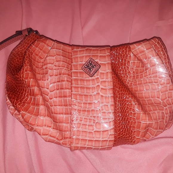 Vera Wang Wristlet Purse - Picture 1 of 2